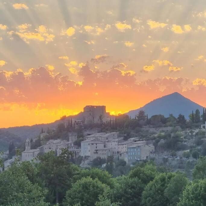 La Vue Est Belle Lejlighed Montbrun-les-Bains Eksteriør billede