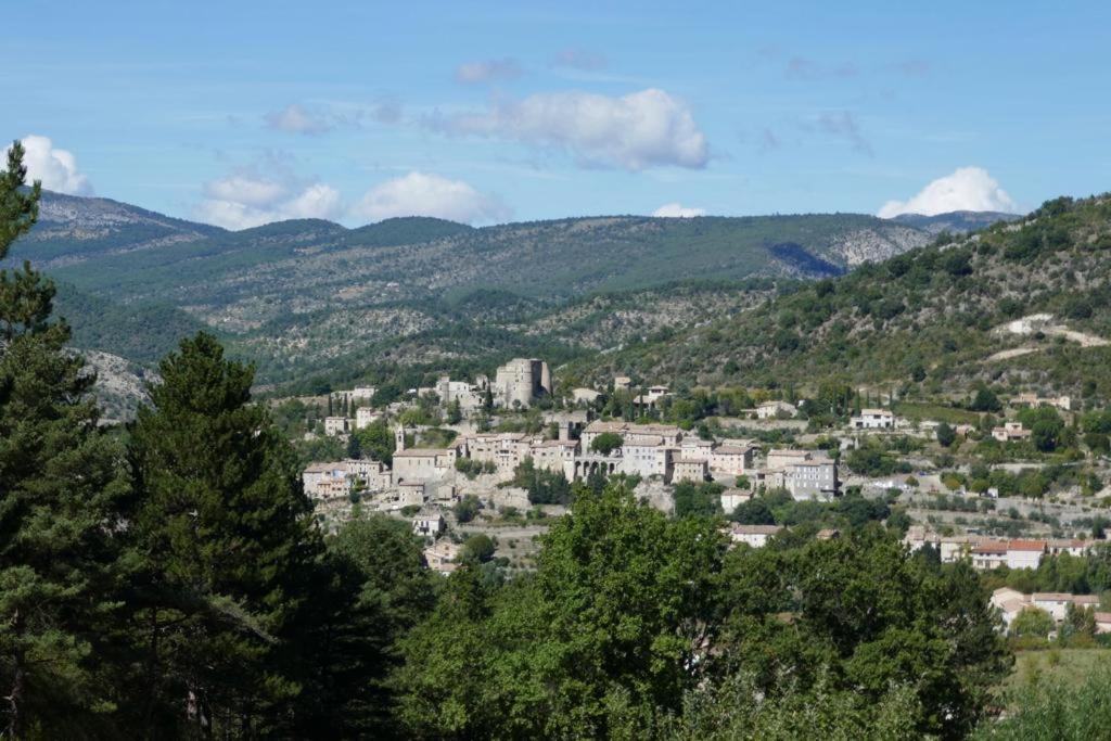 La Vue Est Belle Lejlighed Montbrun-les-Bains Eksteriør billede